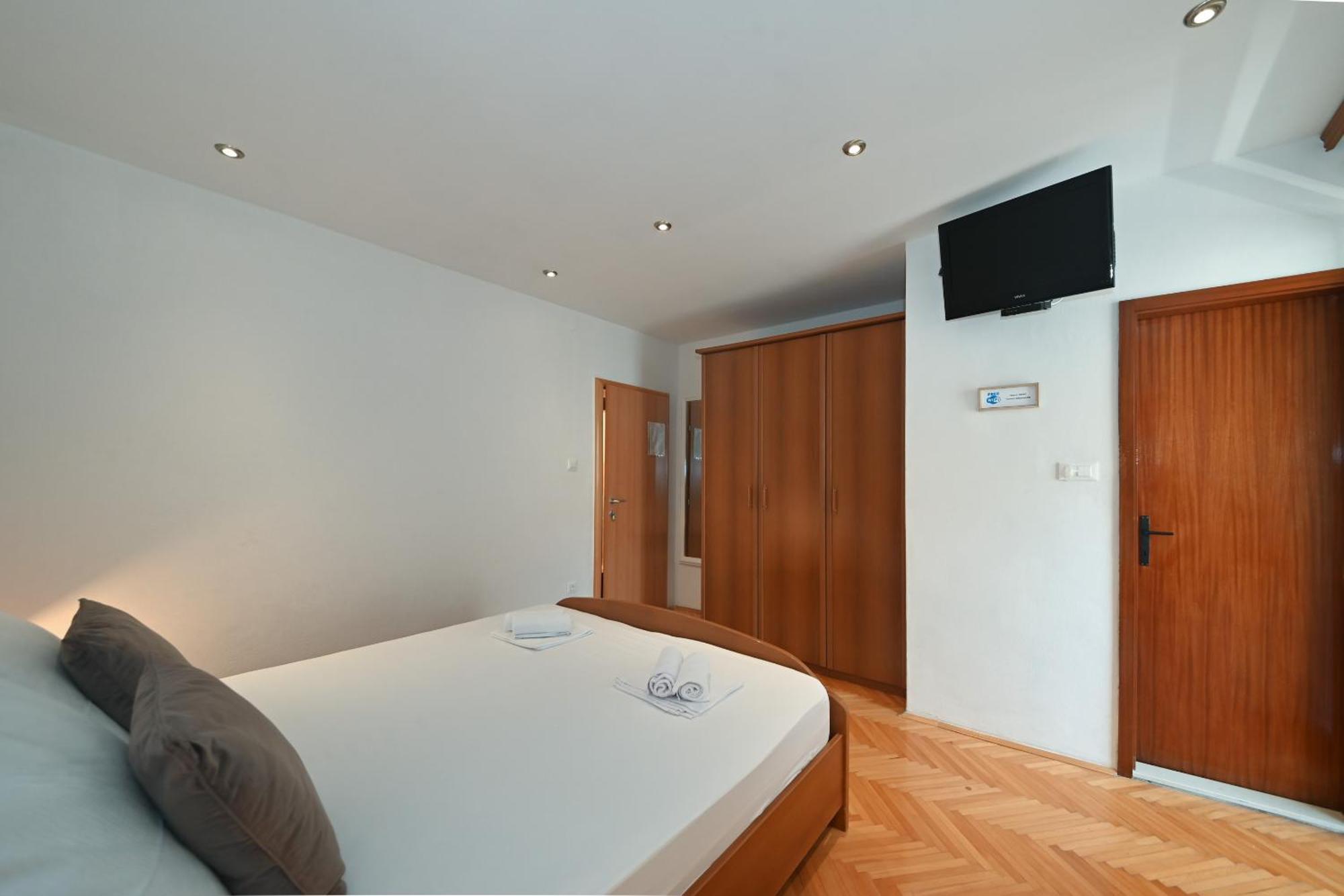 Apartments Carevic Ante Baška Voda Zewnętrze zdjęcie