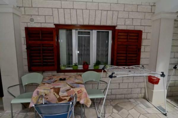 Apartments Carevic Ante Baška Voda Zewnętrze zdjęcie