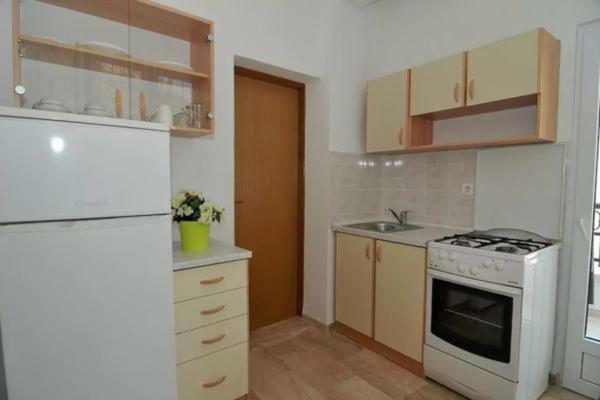 Apartments Carevic Ante Baška Voda Zewnętrze zdjęcie